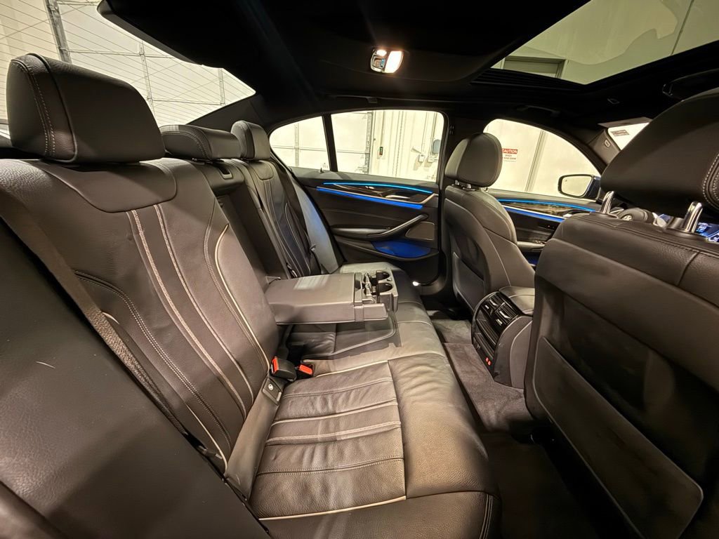 Used 2021 BMW 530e w/ M Sport Package RWD image 33