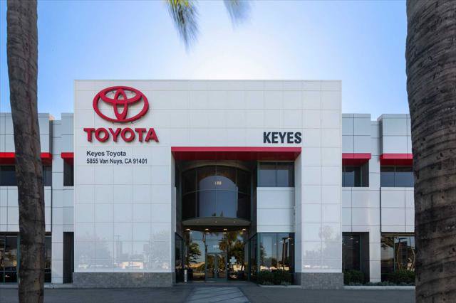 Certified 2022 Toyota Camry SE FWD image 30