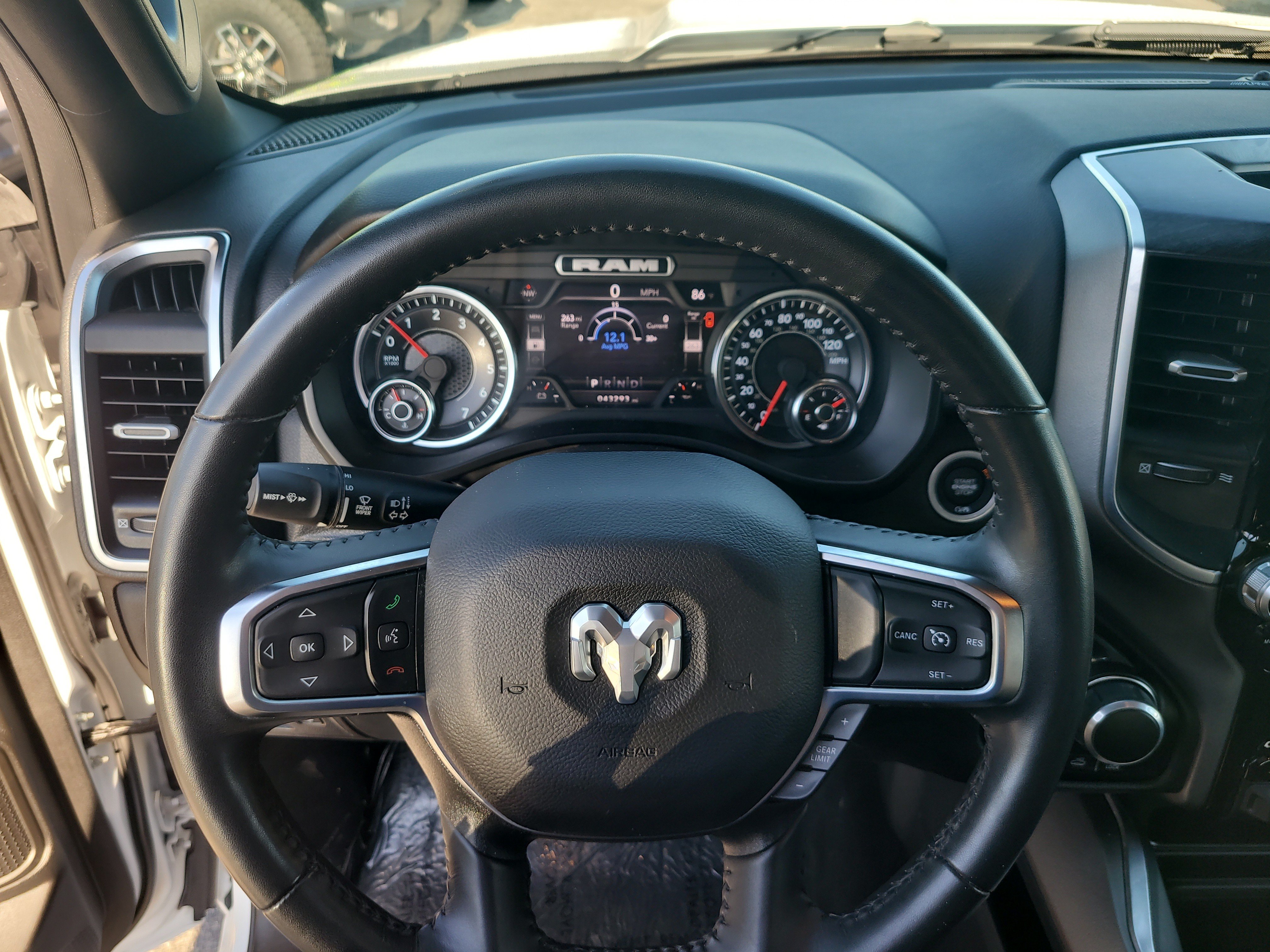 Used 2024 RAM 1500 Big Horn AWD/4WD image 27