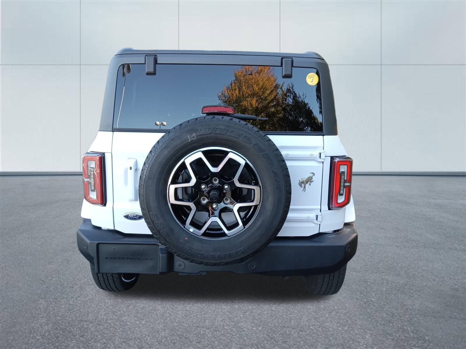 Used 2024 Ford Bronco Outer Banks image 4