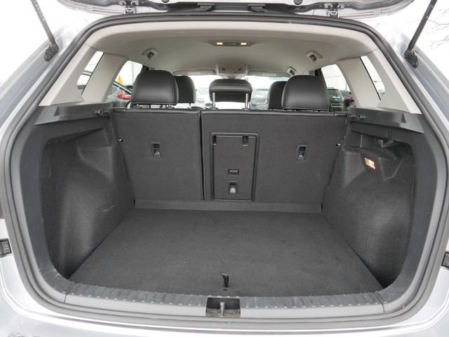 Certified 2023 Volkswagen Taos SE w/ Black Wheel Package image 18