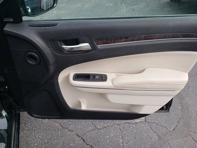 Used 2016 Chrysler 300 C w/ Harman/Kardon Audio Group image 16