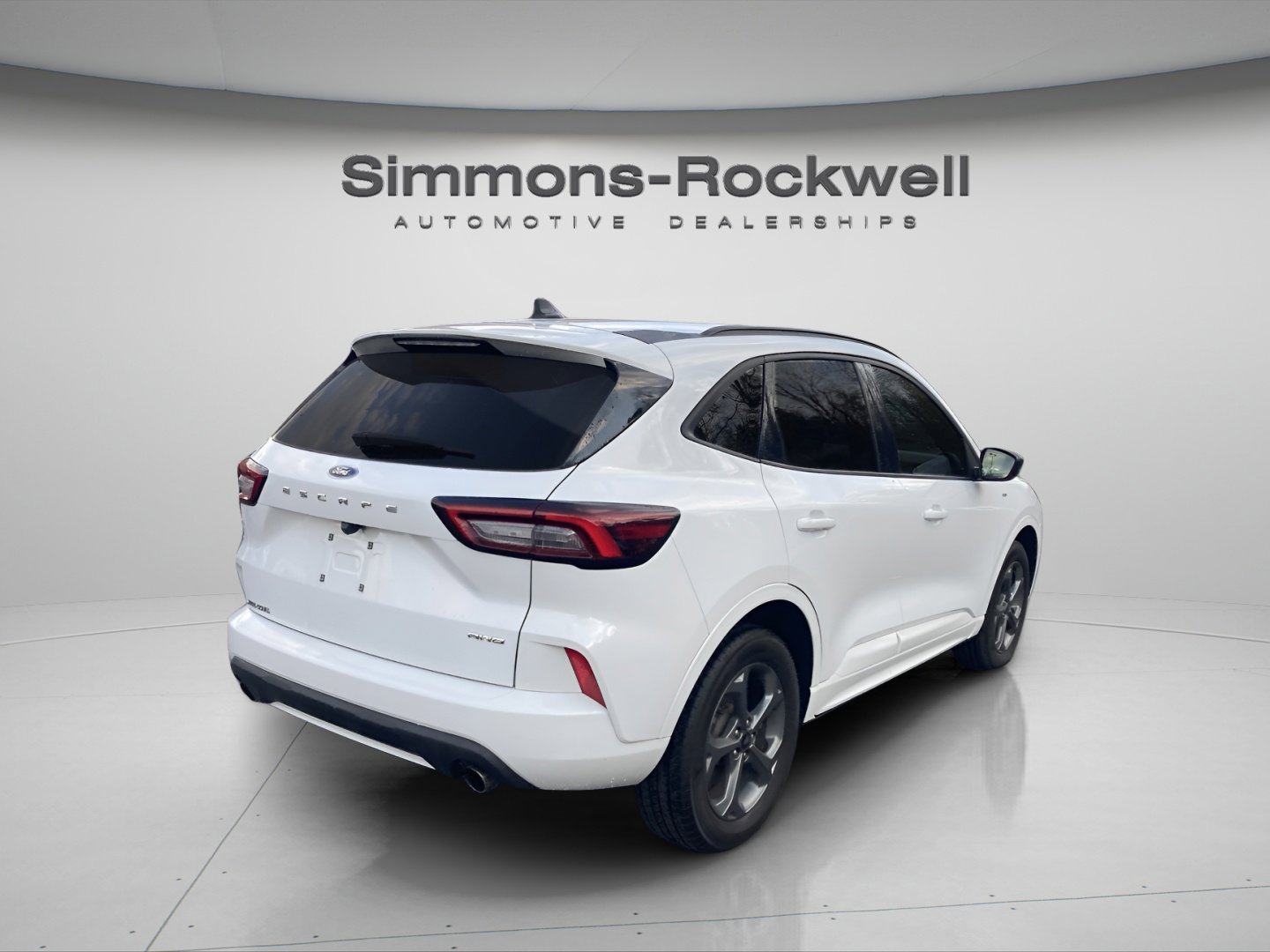 Used 2023 Ford Escape ST-Line image 5