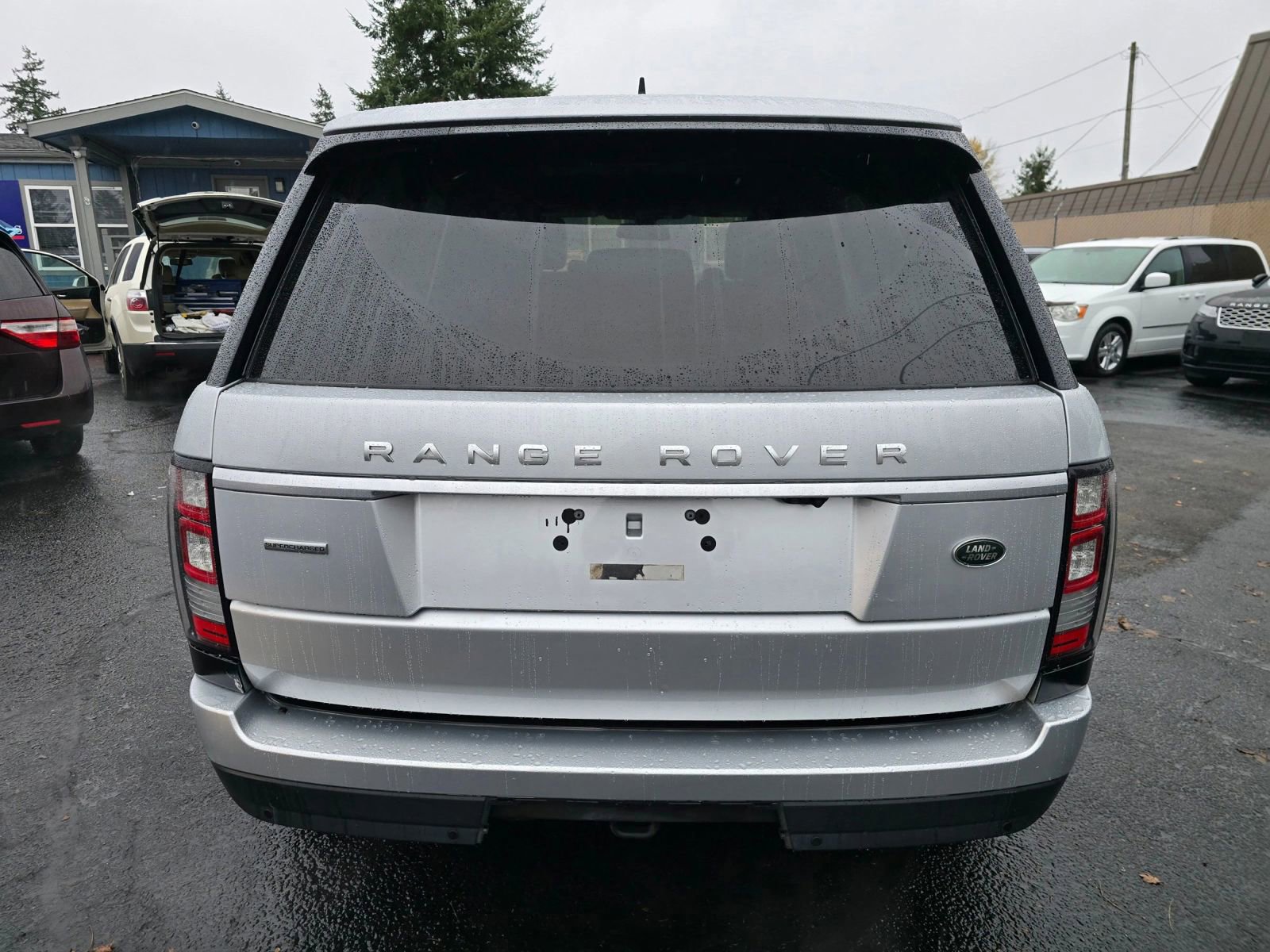 Used 2016 Land Rover Range Rover Supercharged image 4