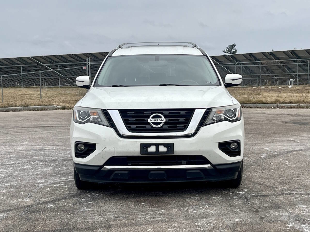 Used 2017 Nissan Pathfinder SV w/ Cargo Package image 8