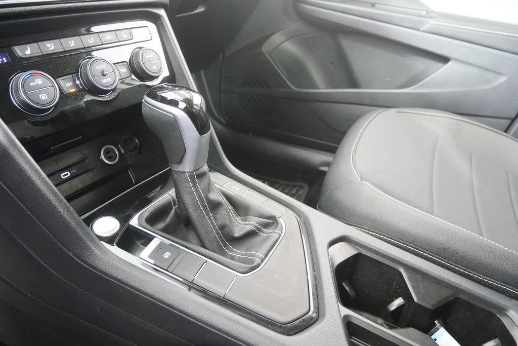 Used 2024 Volkswagen Taos SE FWD image 22