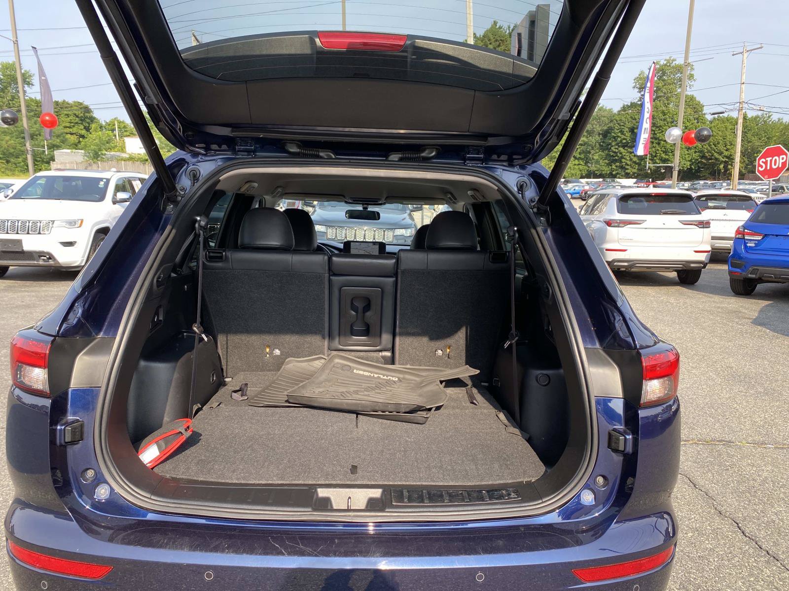 Used 2022 Mitsubishi Outlander SE AWD/4WD image 5