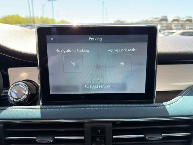 Used 2020 Lincoln Corsair Reserve w/ Equipment Group 202A AWD/4WD image 28