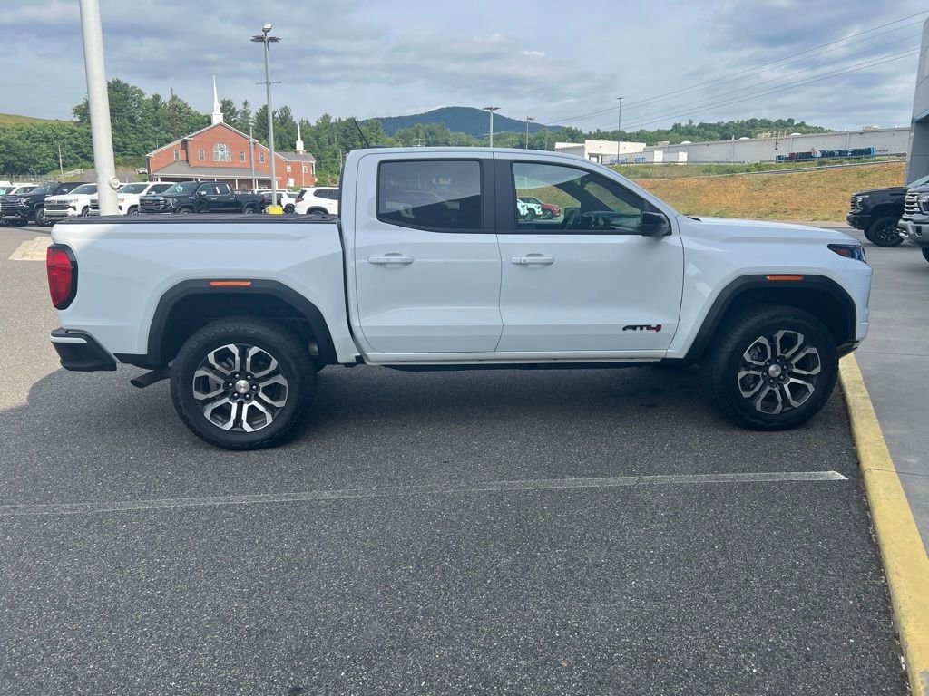 Used 2024 GMC Canyon AT4 w/ AT4 Premium Package AWD/4WD image 7