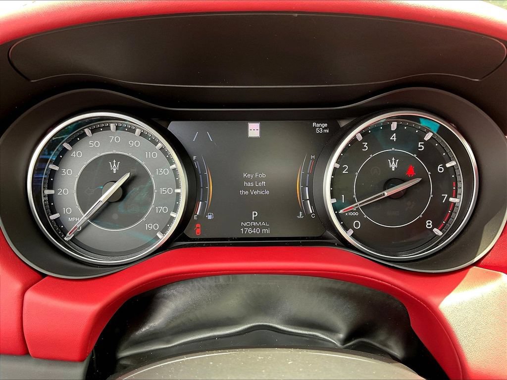 Used 2023 Maserati Ghibli Modena Q4 AWD/4WD image 13