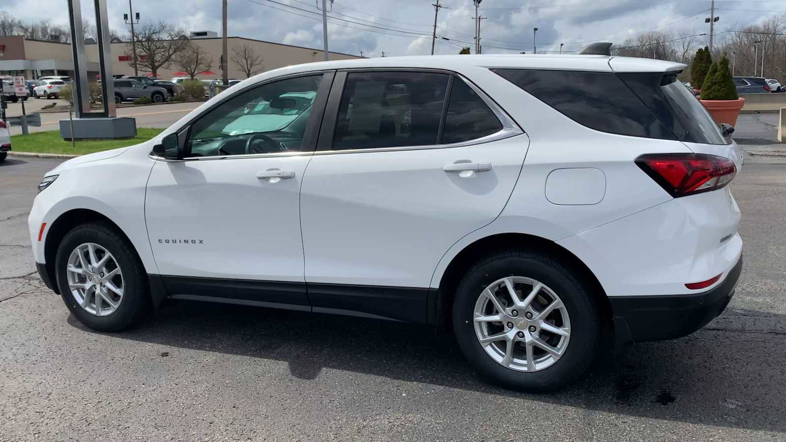 Certified 2023 Chevrolet Equinox LT image 6