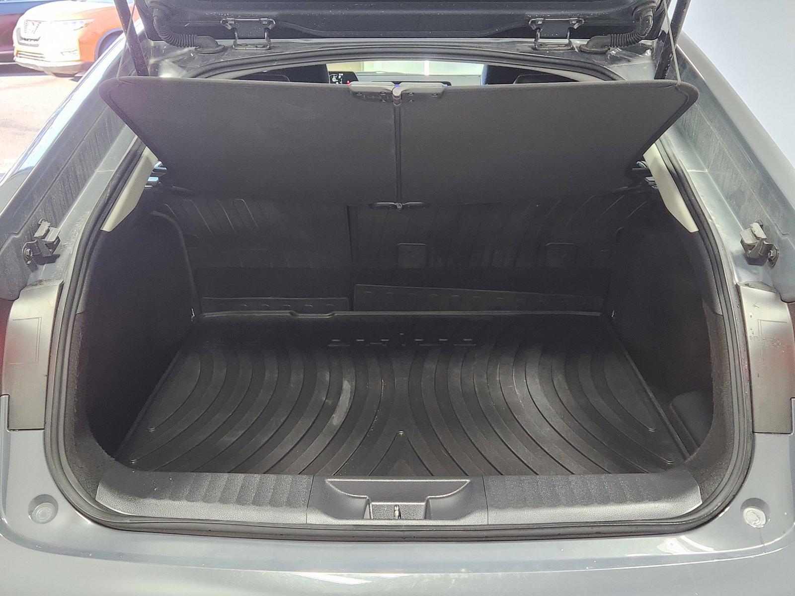 Used 2023 Toyota Prius XLE AWD/4WD image 15