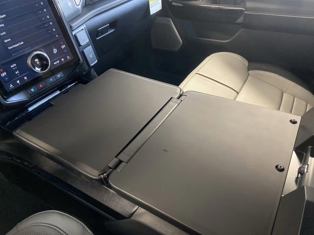 New 2025 Ford F150 Lightning Platinum image 30