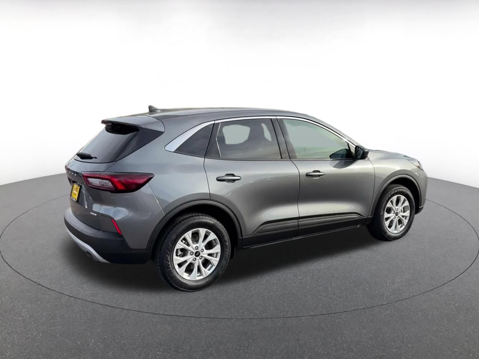 Used 2024 Ford Escape Active AWD/4WD image 14