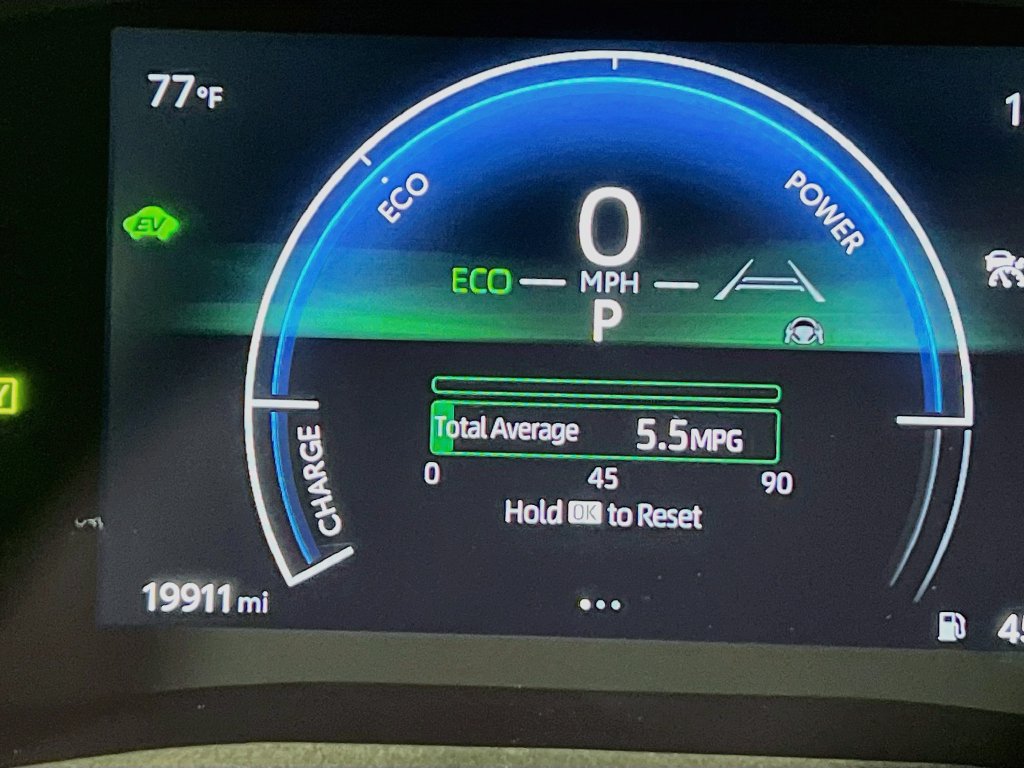 Used 2025 Toyota Camry SE FWD image 19