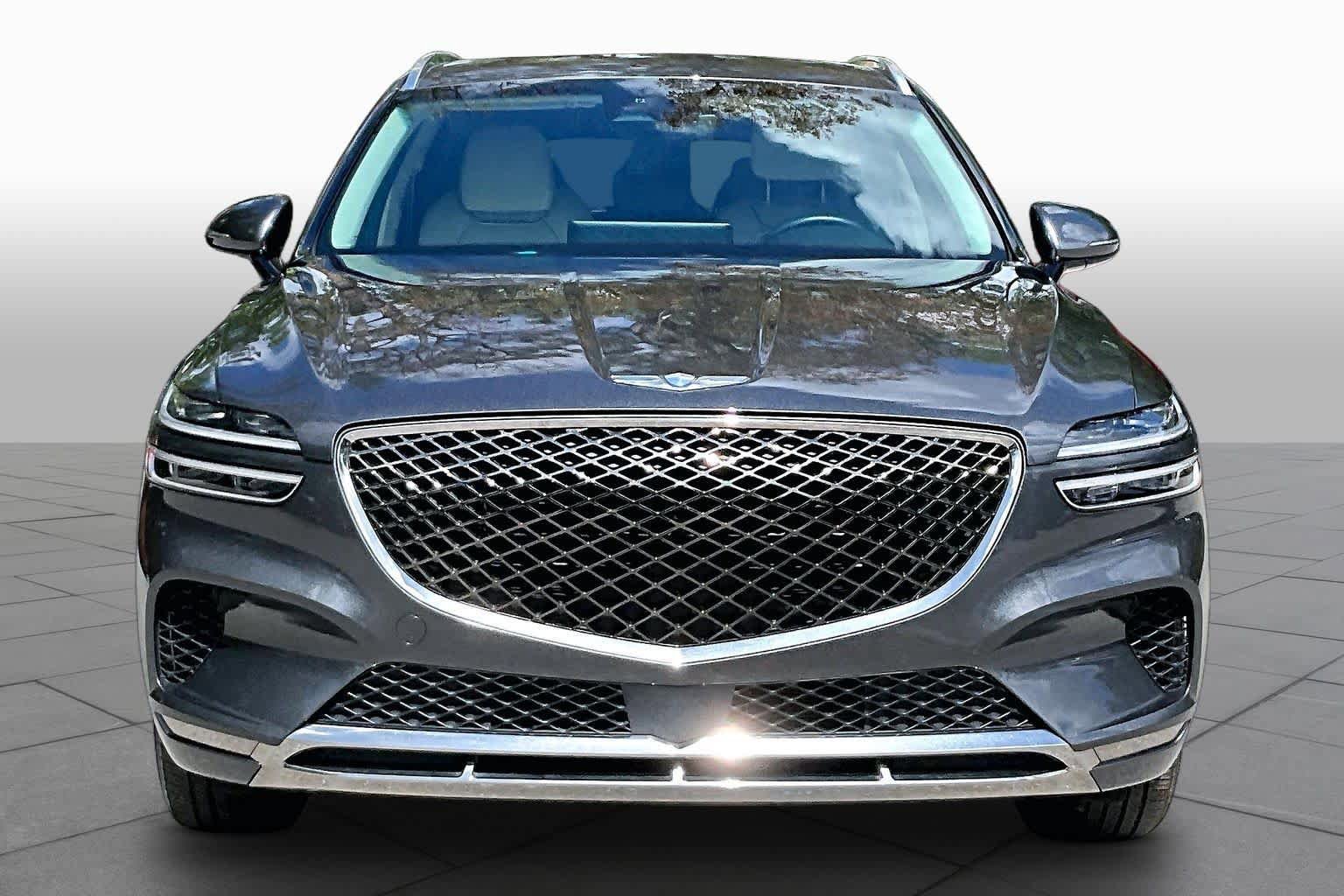 Used 2022 Genesis GV70 2.5T w/ Select Package AWD/4WD image 4