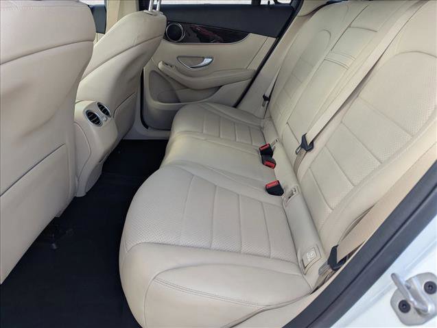 Used 2022 Mercedes-Benz GLC 300 image 17