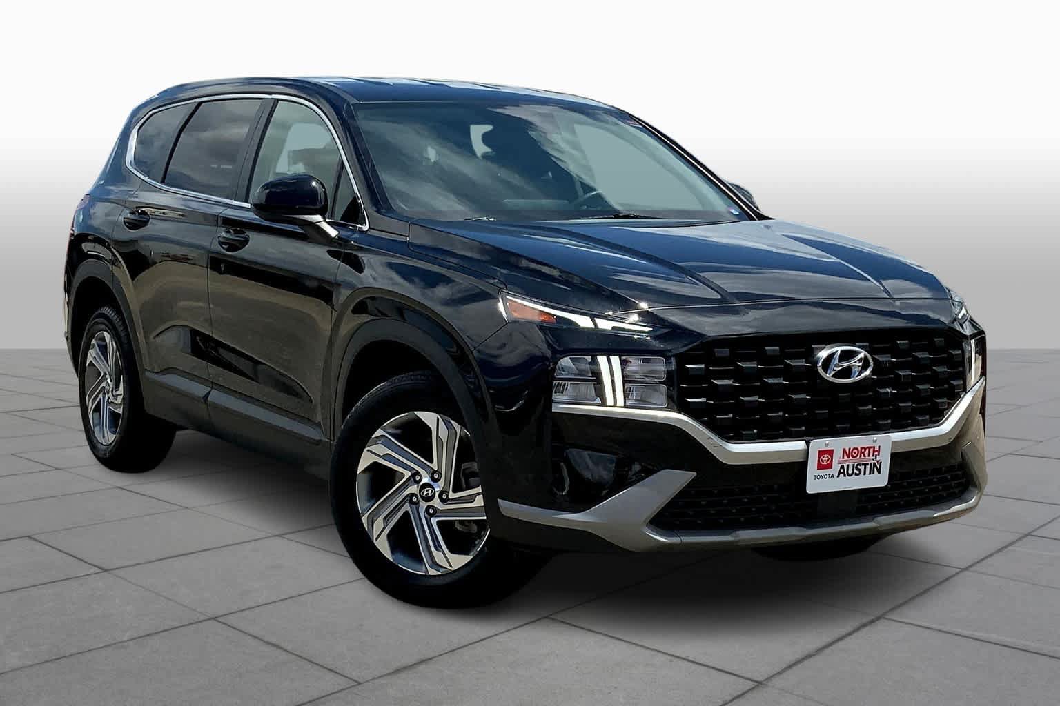 Used 2021 Hyundai Santa Fe SE FWD image 3