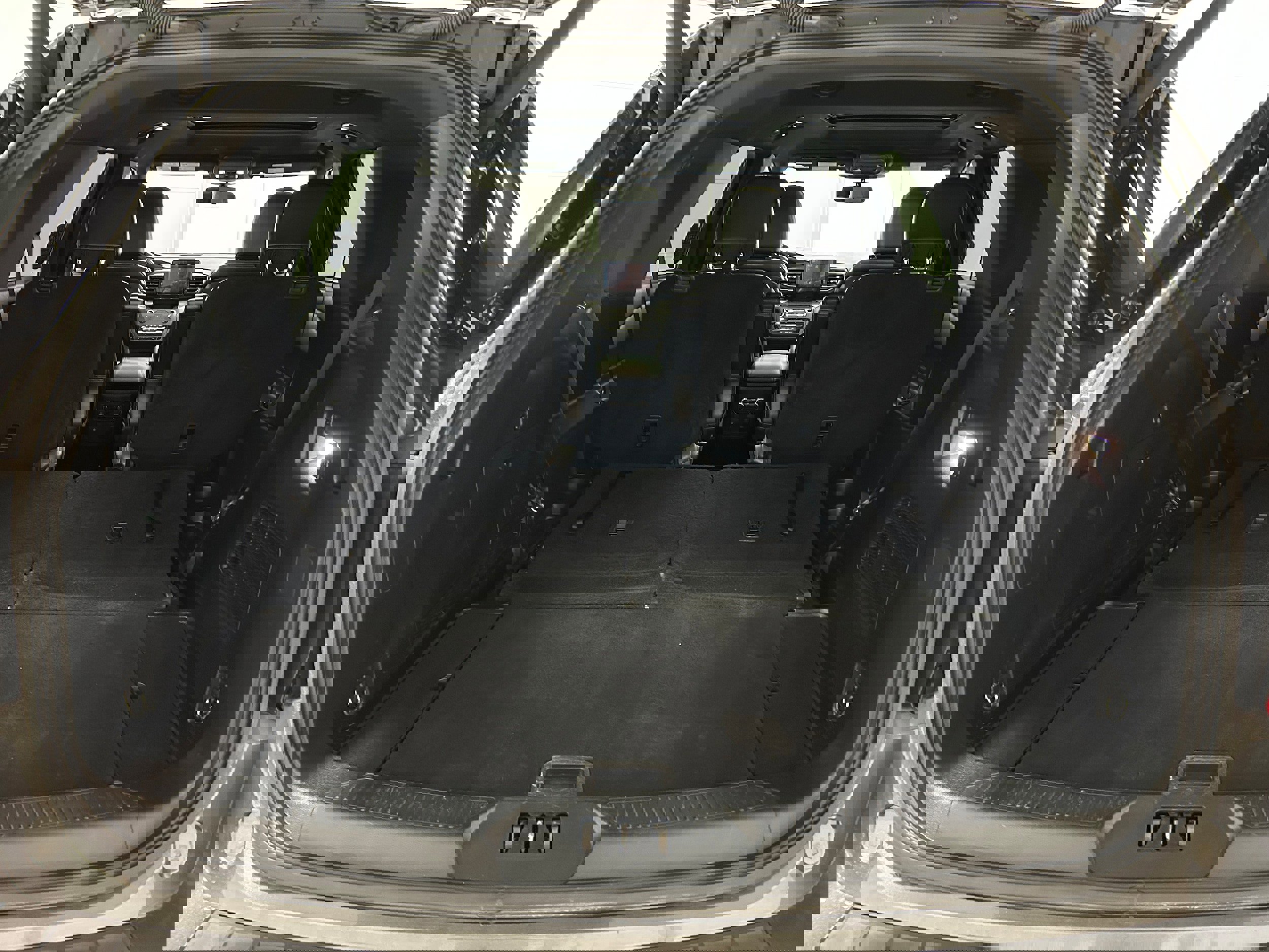 Used 2020 Ford Explorer XLT w/ Equipment Group 202A image 36