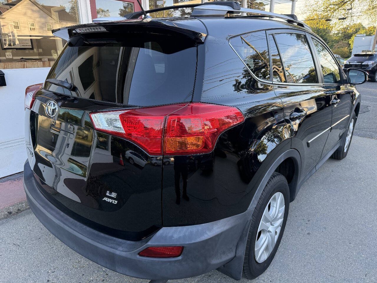 Used 2014 Toyota RAV4 LE AWD/4WD image 8