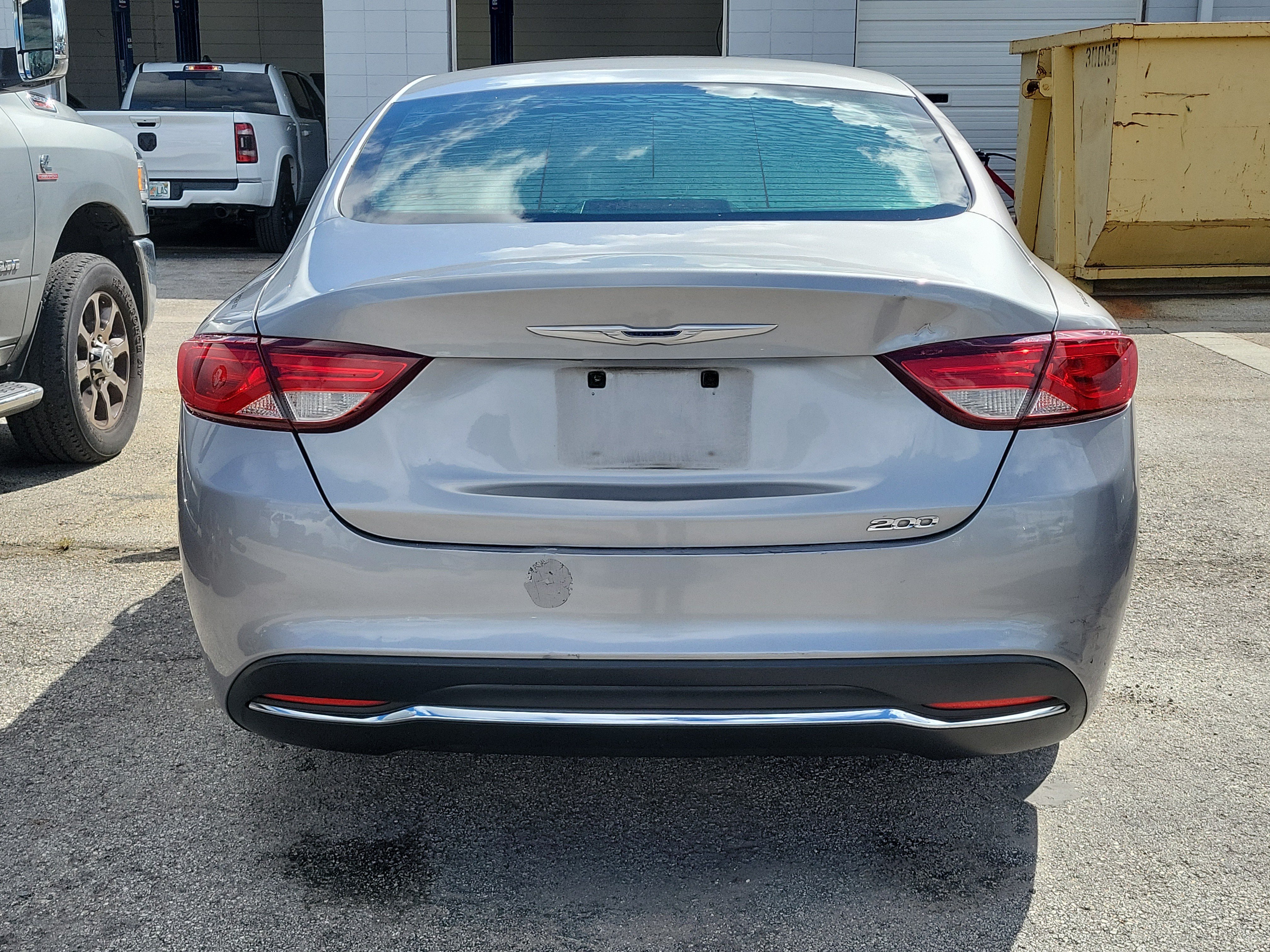 Used 2015 Chrysler 200 Limited FWD image 5