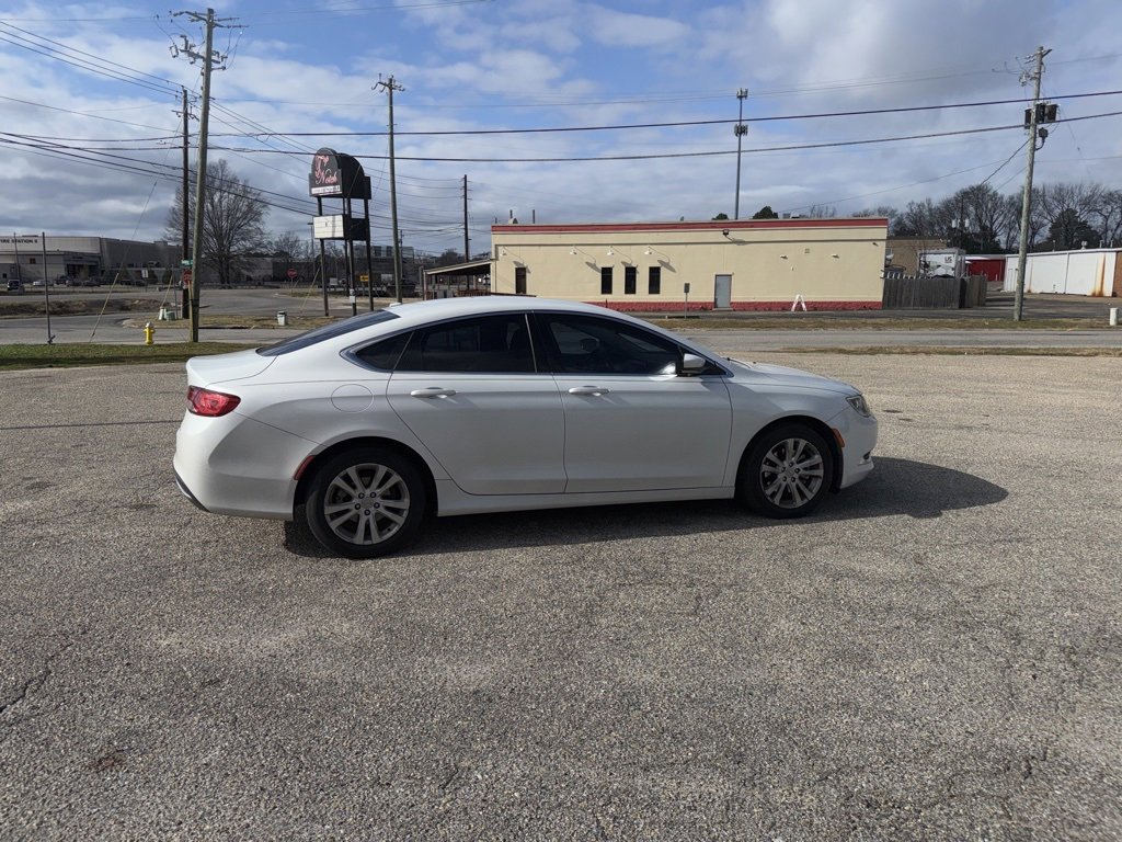 Used 2015 Chrysler 200 Limited w/ Convenience Group image 11