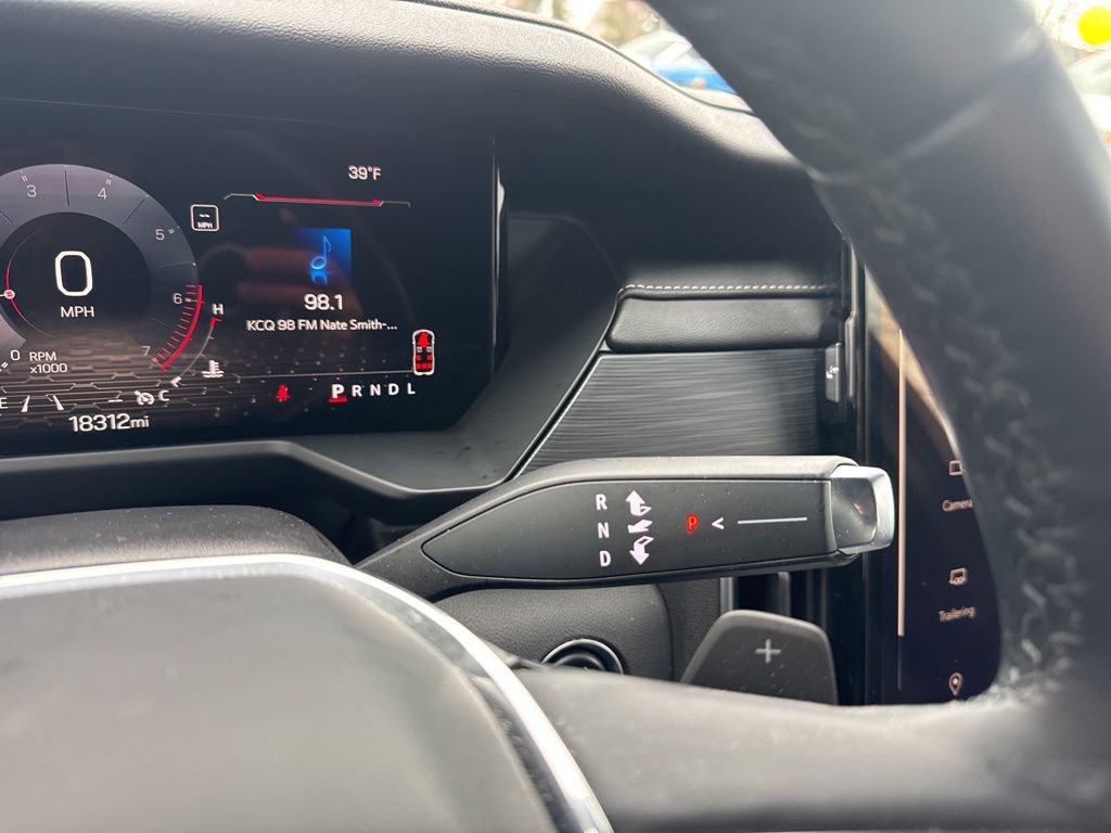 Certified 2024 GMC Acadia Elevation w/ Luxury Package image 22