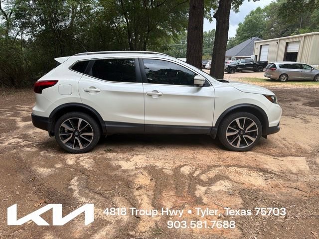 Used 2018 Nissan Rogue Sport SL w/ SL Premium Package FWD image 13