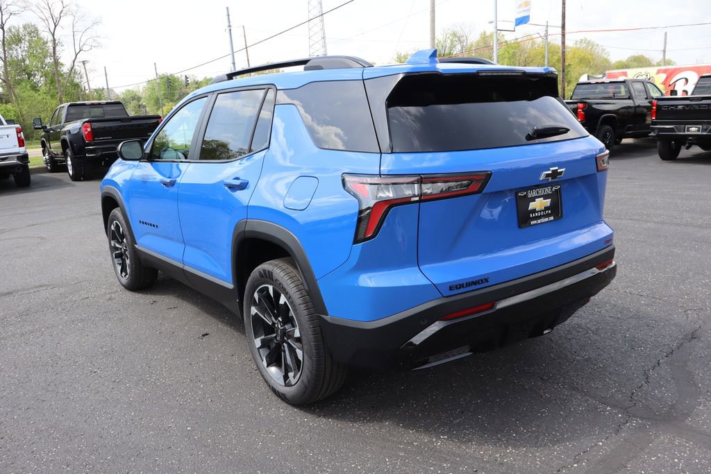 New 2026 Chevrolet Equinox RS w/ Convenience Package III FWD image 3