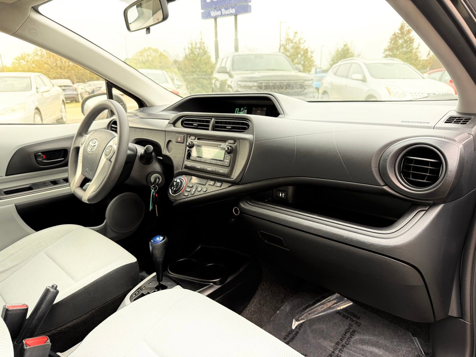 Used 2012 Toyota Prius C One FWD image 24