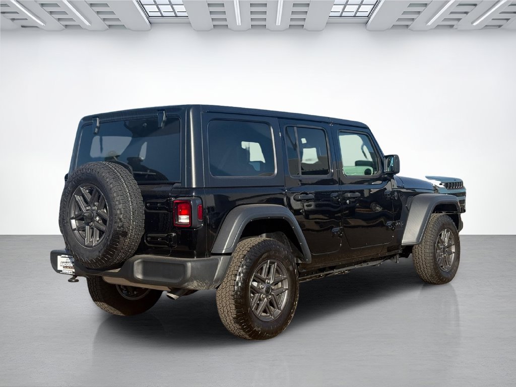 Used 2026 Jeep Wrangler Unlimited Sport AWD/4WD image 5