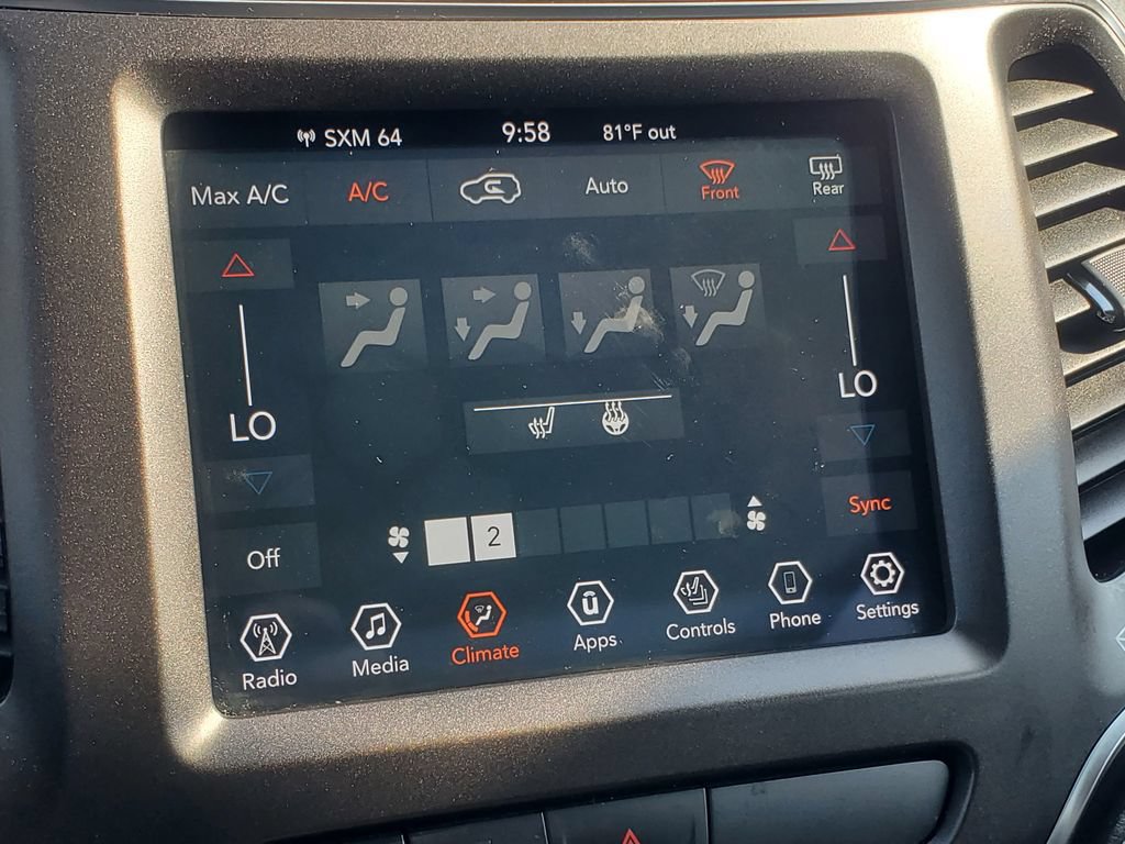 Used 2020 Jeep Cherokee Trailhawk w/ Cold Weather Group AWD/4WD image 19