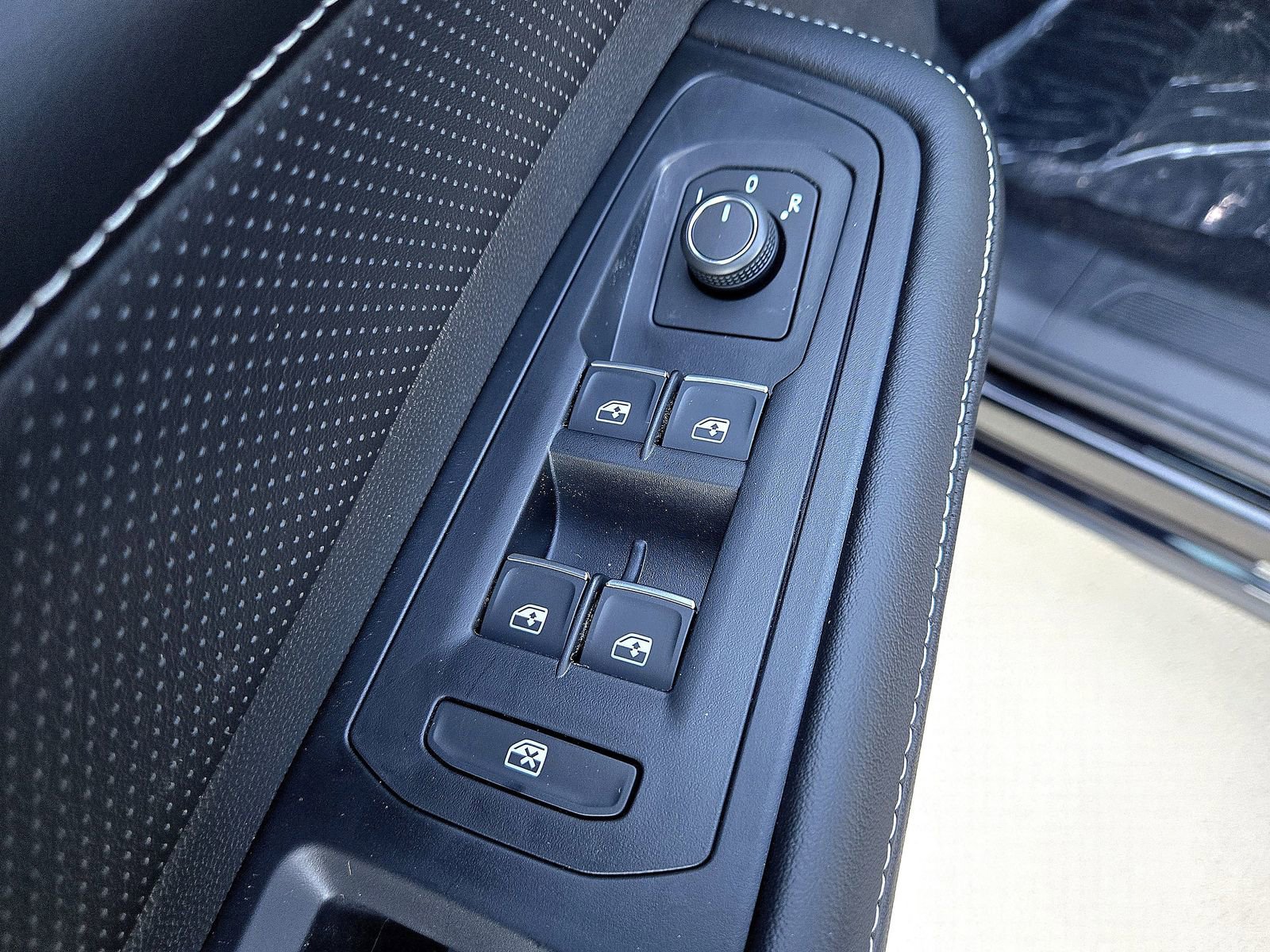 New 2026 Volkswagen Atlas SE image 20