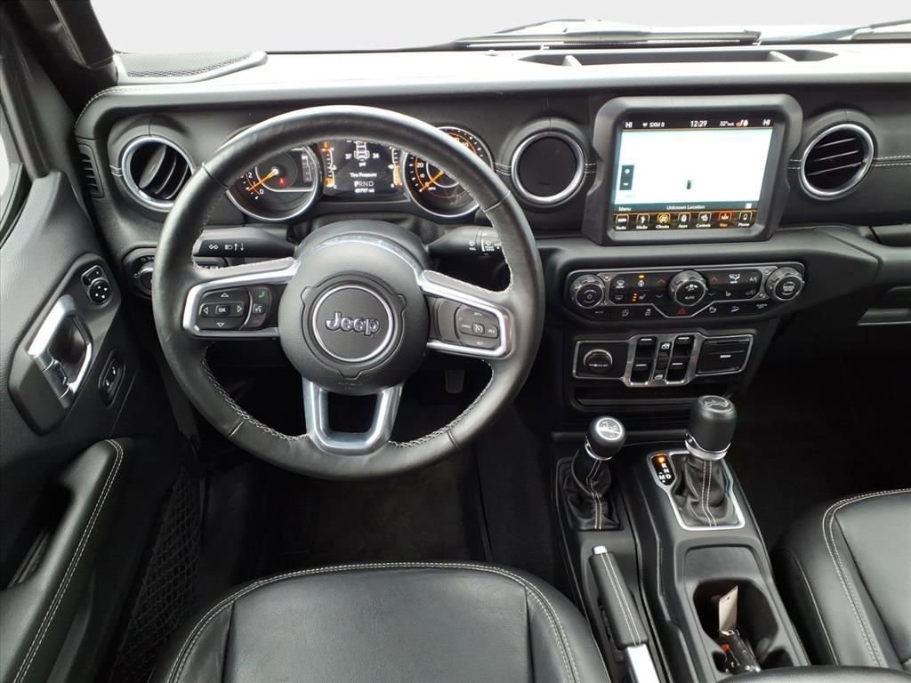 Used 2018 Jeep Wrangler Unlimited Sahara image 17