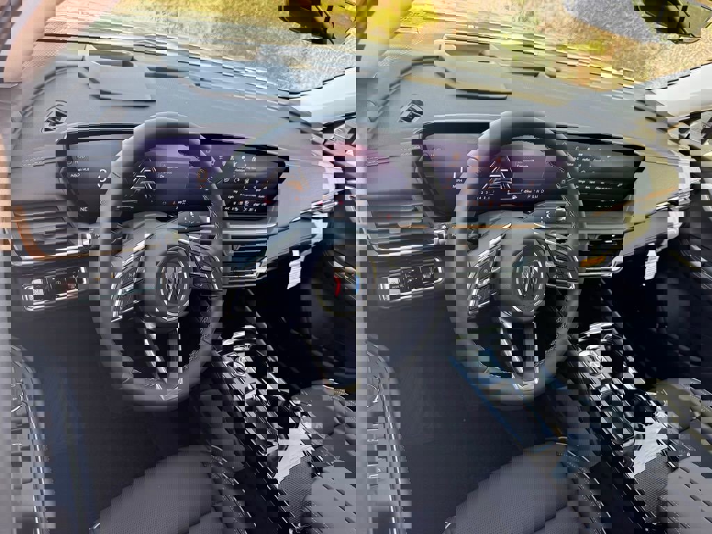 New 2026 Buick Envision Avenir image 3