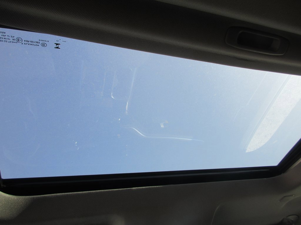 New 2026 GMC Sierra 1500 SLT image 15