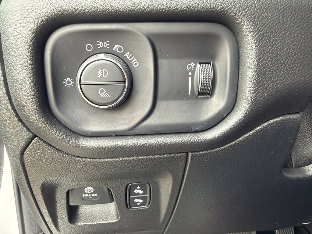 Used 2021 RAM 1500 Big Horn AWD/4WD image 82