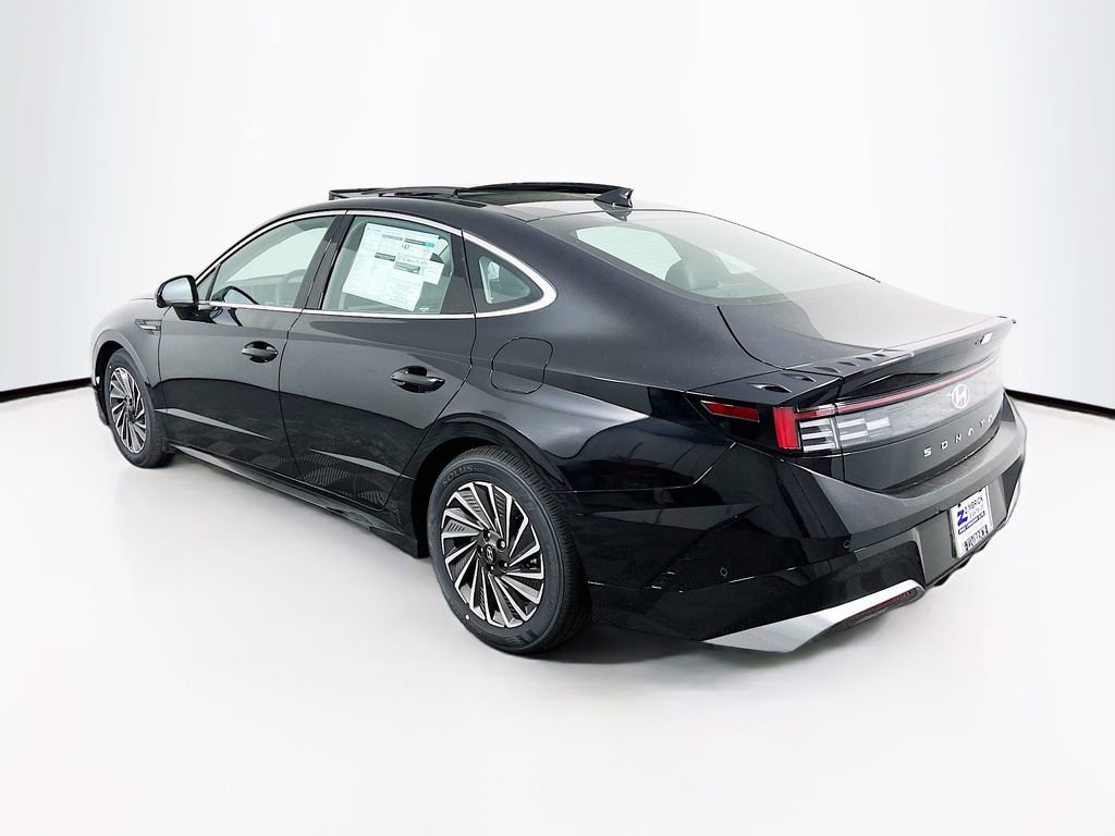 New 2025 Hyundai Sonata Limited image 5