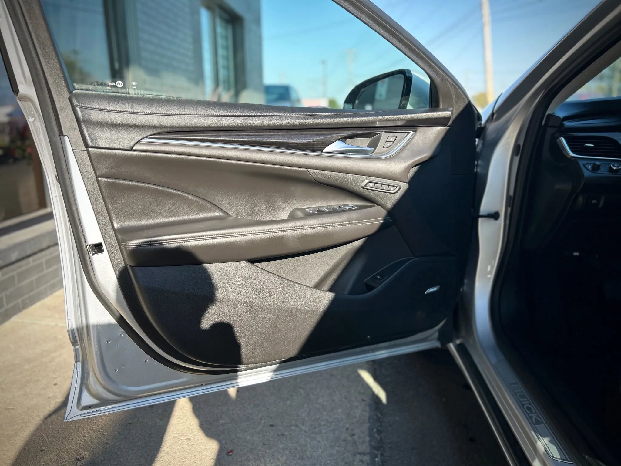 Used 2017 Buick LaCrosse Essence w/ Sights and Sounds Package image 7