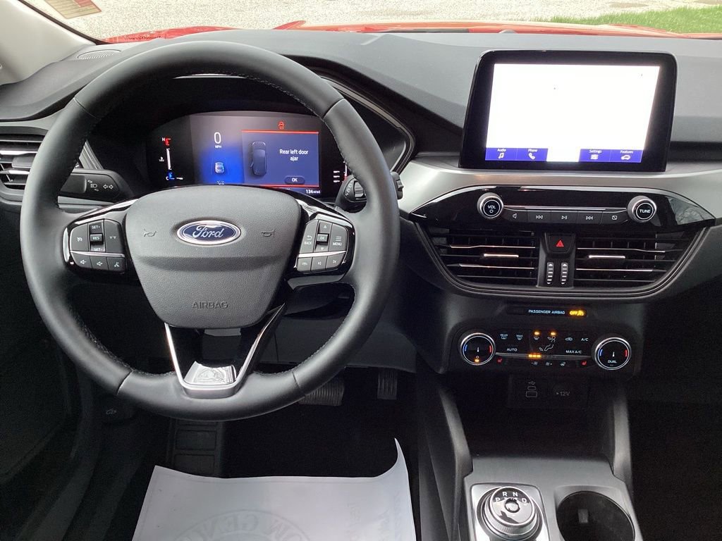 Used 2024 Ford Escape Active image 17