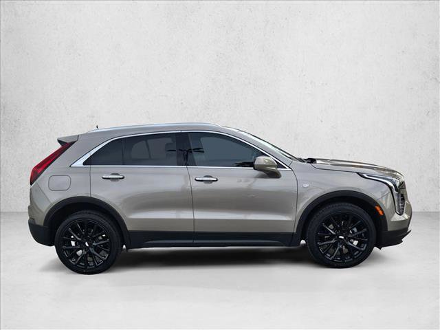 Used 2023 Cadillac XT4 Luxury w/ LPO, Onyx Lite Package image 4