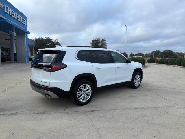 Used 2026 GMC Acadia Elevation w/ Elevation Premium Package FWD image 13