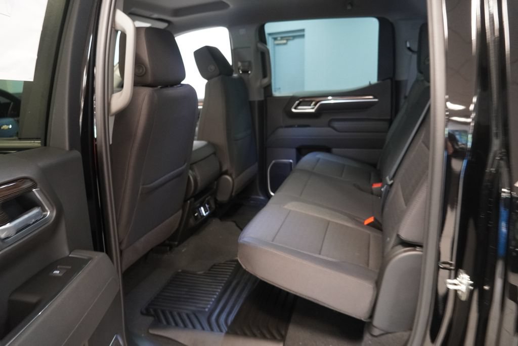 New 2026 Chevrolet Silverado 1500 LT AWD/4WD image 16