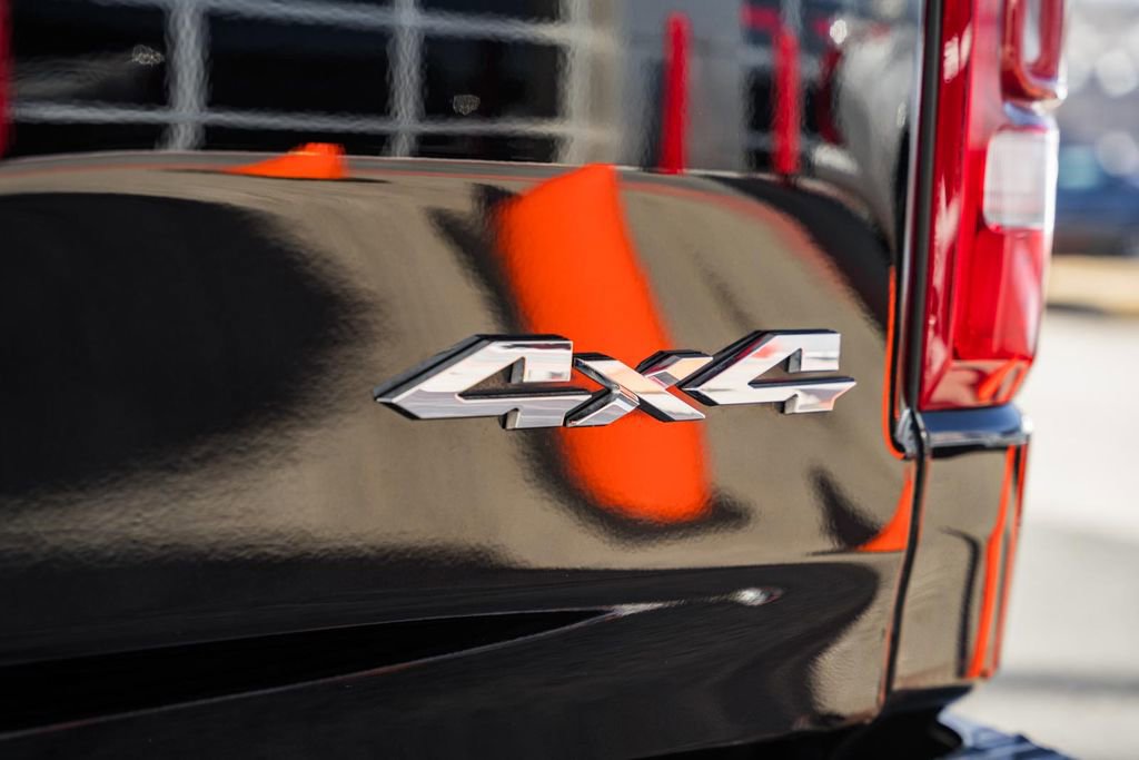 Used 2023 RAM 1500 Limited image 13