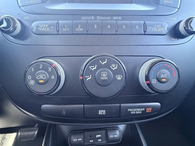 Used 2015 Kia Soul + image 15