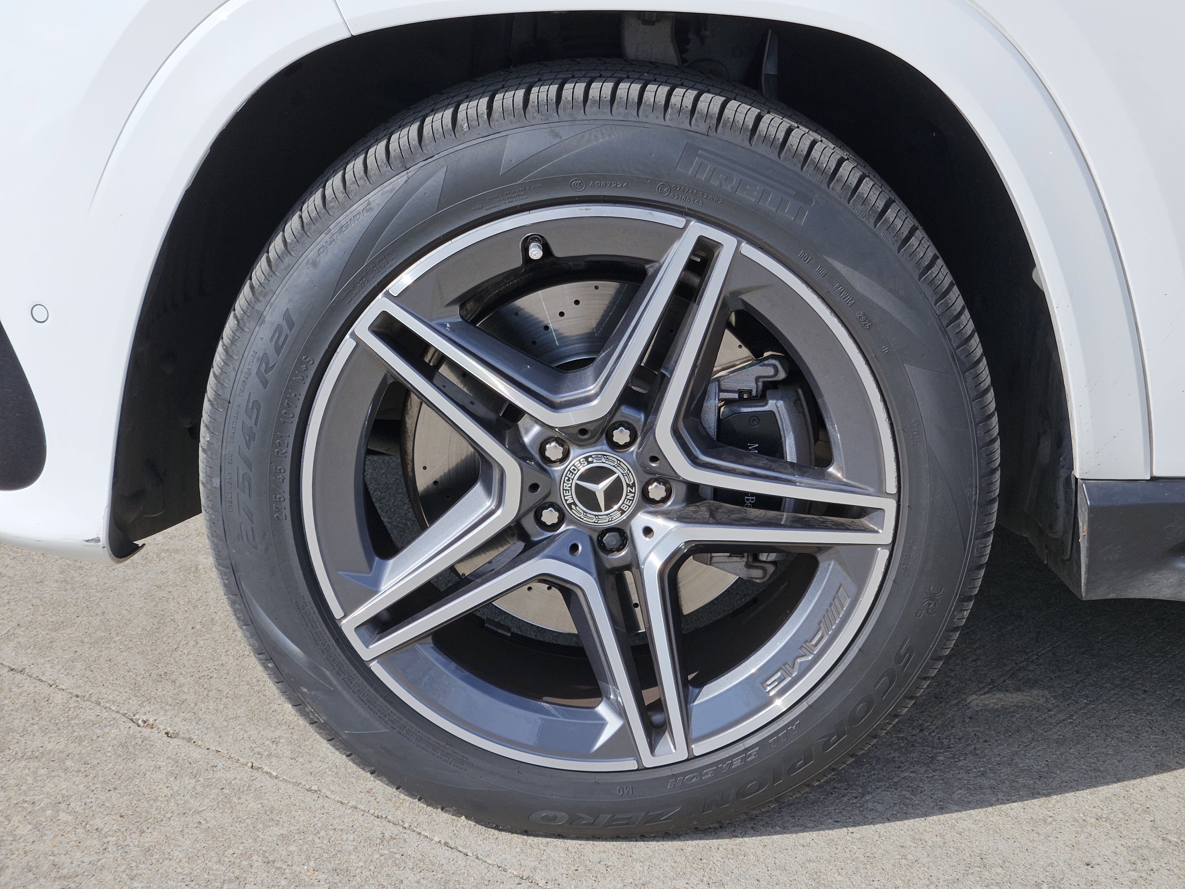 Used 2024 Mercedes-Benz GLS 450 4MATIC image 12