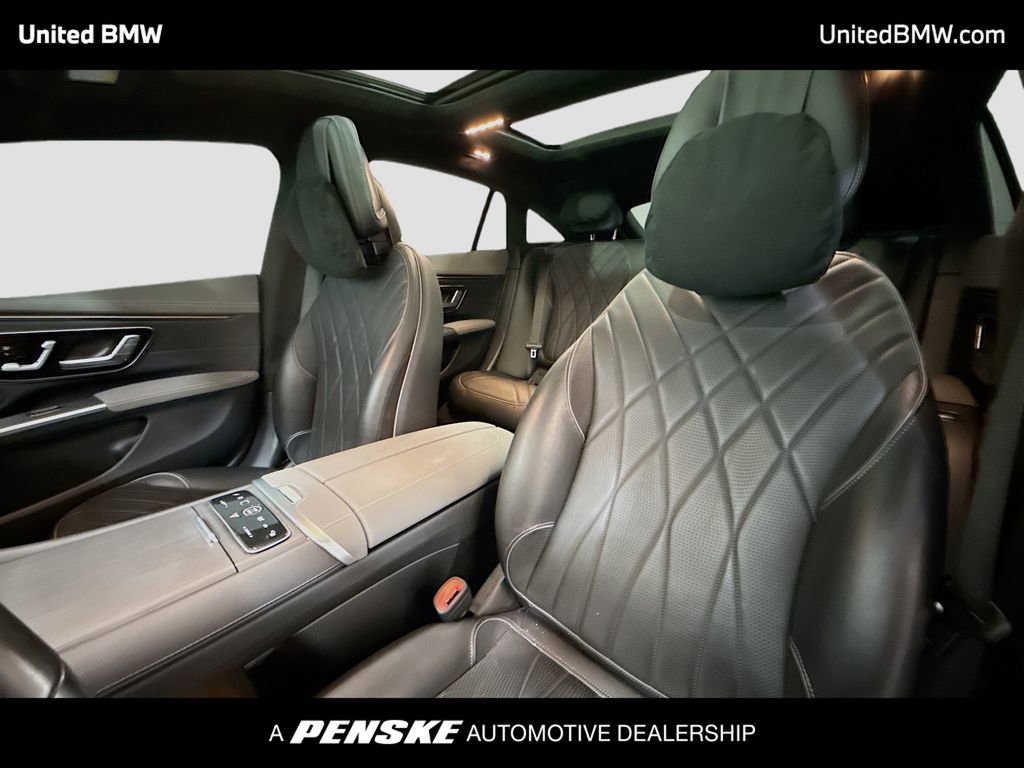 Used 2022 Mercedes-Benz EQS 580 4MATIC Sedan image 5