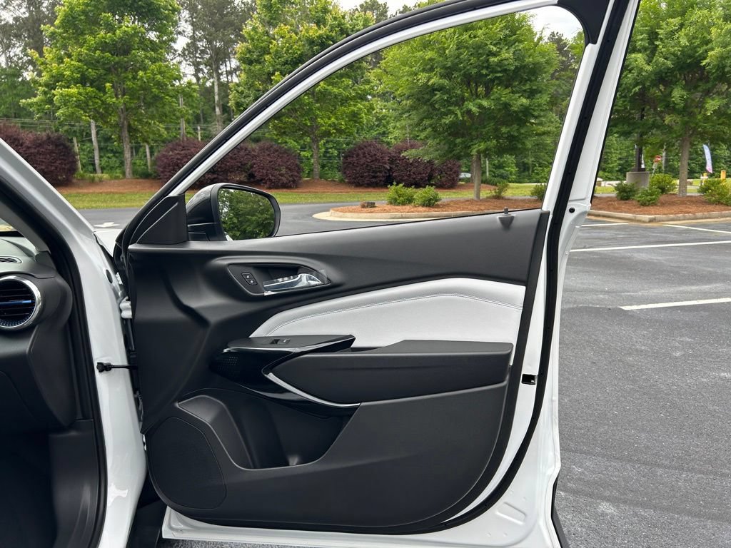 New 2026 Chevrolet Trax LT w/ Driver Confidence Package FWD image 52