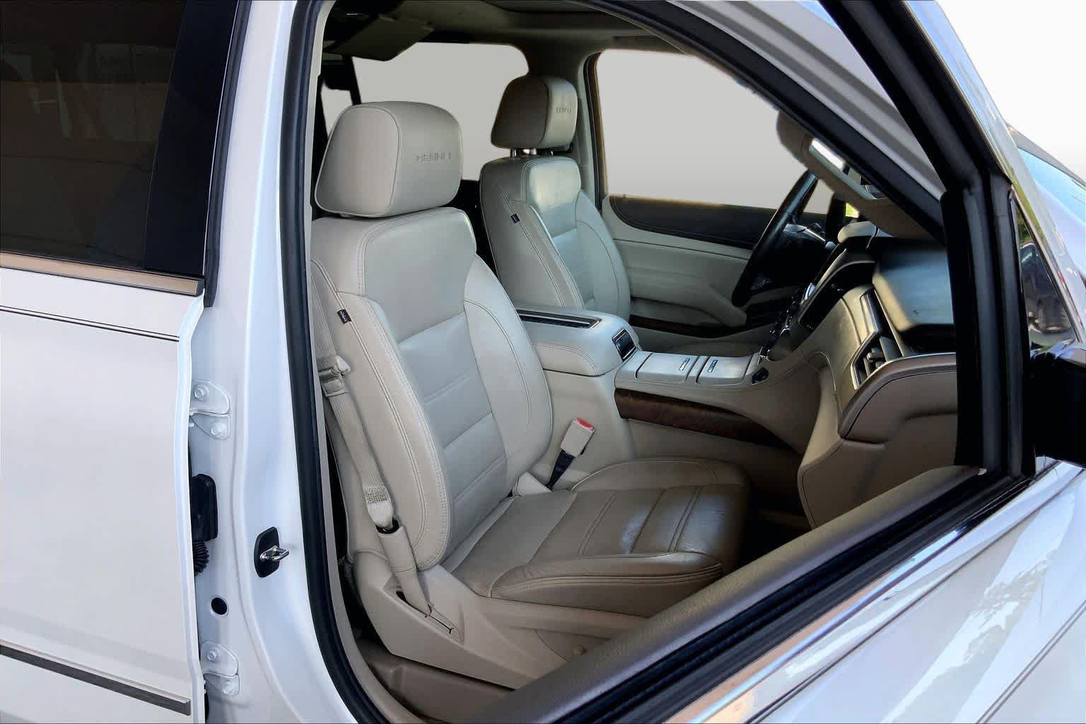 Used 2019 GMC Yukon XL Denali w/ Denali Ultimate Package RWD image 9