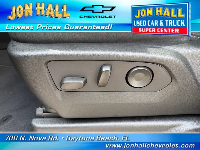 Used 2024 Chevrolet Suburban Z71 w/ Luxury Package AWD/4WD image 20